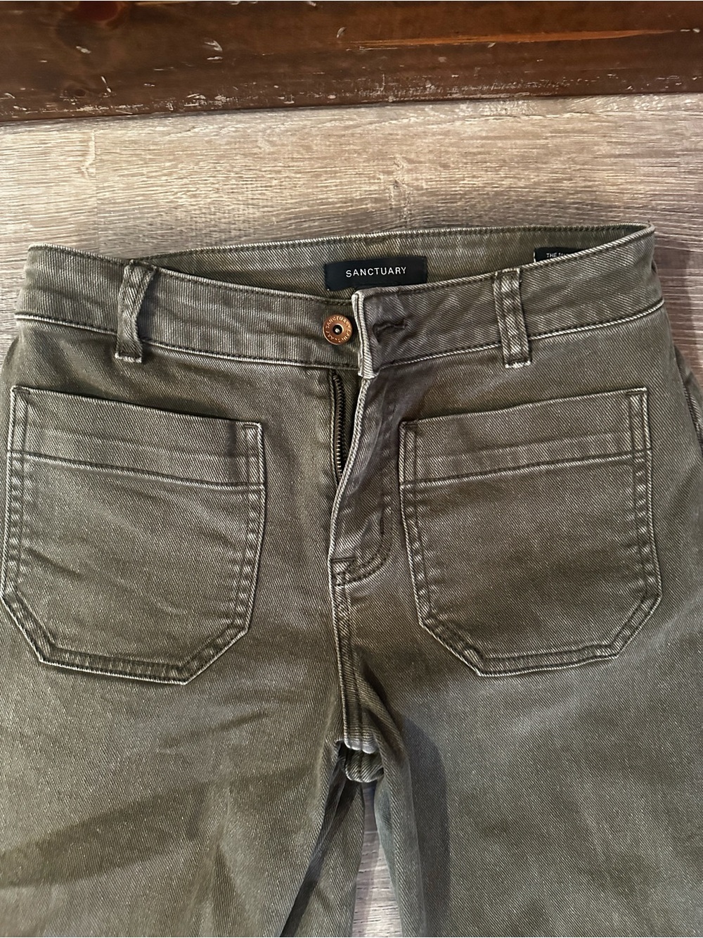 Sanctuary - The Marine Crop Jean - Never Worn - Size 26 - Picture 2 of 5